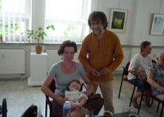 Foto z vernisáže výstavy Křoviny a jiné linoryty