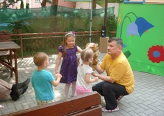 Malá medvědí pohádka - prázdninová terasa - foto