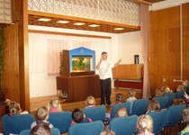 Foto ze zářijového "Dopoledne s pohádkou"