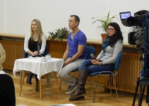 Foto z besedy se Zdeňkem CHLOPČÍKEM a Ilonou OSTROU