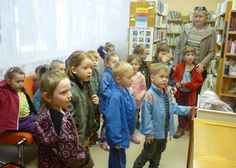 Děti z MŠ v knihovně - foto