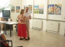 VERNISÁŽ VÝSTAVY S. VAŠINOVÉ - VŠUDE DOBŘE,TAK CO DOMA - foto
