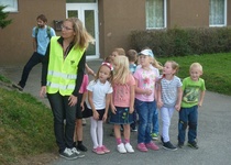 VÍTÁNÍ PRVŇÁČKŮ VE ŠKOLNÍCH LAVICÍCH - foto