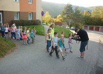 VÍTÁNÍ PRVŇÁČKŮ VE ŠKOLNÍCH LAVICÍCH - foto