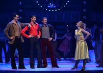 Muzikál HOREČKA SOBOTNÍ NOCI