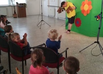 Dopoledne s pohádkou: Medvídek na cestách