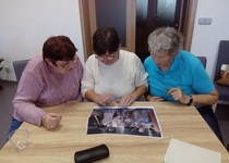 Říjnové Kdo si hraje - nezlobí...