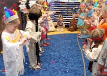 INDIÁNSKÝ KARNEVAL PRO NEJMENŠÍ