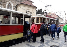 Do Prahy za vlaky a vláčky