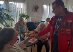 Setkání zástupců adamovské radnice a kultury s klienty DPS