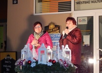 KŘÍŽEM KRÁŽEM ADVENTNÍMI ZASTAVENÍMI...