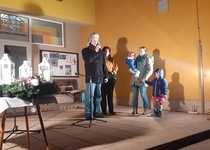 KŘÍŽEM KRÁŽEM ADVENTNÍMI ZASTAVENÍMI...