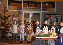 KŘÍŽEM KRÁŽEM ADVENTNÍMI ZASTAVENÍMI...