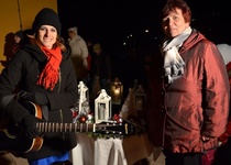 KŘÍŽEM KRÁŽEM ADVENTNÍMI ZASTAVENÍMI...