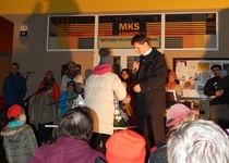 KŘÍŽEM KRÁŽEM ADVENTNÍMI ZASTAVENÍMI...