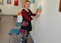 ZASTAV SE... A VYKROČ... - VÝSTAVA VÝTVARNICE MAJKE