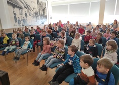 Pohádky O neposlušných kůzlátkách a O třech prasátkách