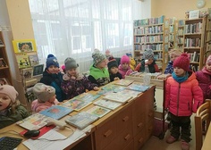 Milá návštěva dětí v knihovně MKS Adamov