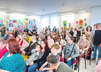 V pátek 25. 3.2022 byl zahájen Salonek 2022 - výstava prací adamovských dětí