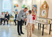 V pátek 25. 3.2022 byl zahájen Salonek 2022 - výstava prací adamovských dětí