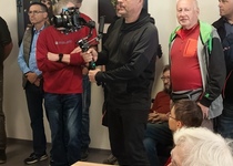 Z vernisáže výstavy "Tři v jedné..."