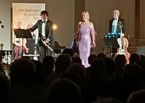 "Tenkrát na západě" - koncert Moravského klavírního tria