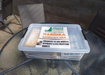 KNIHOVNA MKS NA VÁS MYSLÍ I NA ADAMOVSKÉM KOUPALIŠTI...