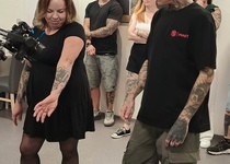 Ze zahájení výstavy "Umění pod kůží" Jiřího Kuchaře