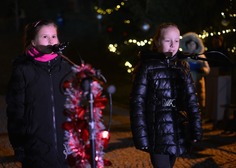 Slavnostní rozsvícení vánočního stromu v Adamově...