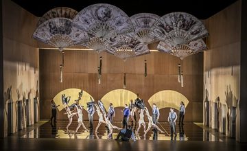 KROK ZA OPONU S MANON LESCAUT