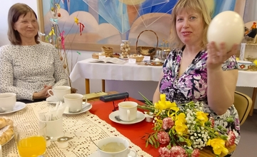 Kraslice kam se podíváš