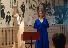Anonia Petráková a její harfa