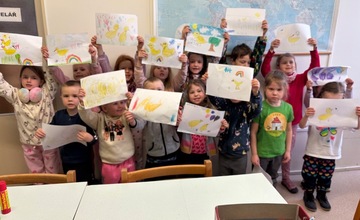 Děti na tvořivé návštěvě  v knihovně