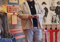 Hypnotizér z autobusové zastávky