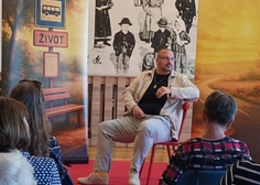 Hypnotizér z autobusové zastávky