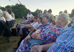 Prázdninová návštěva divadla / letní scéna DBP "Můj nejlepší kamarád"